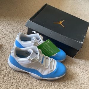 Nike Air Jordan 11 UNC